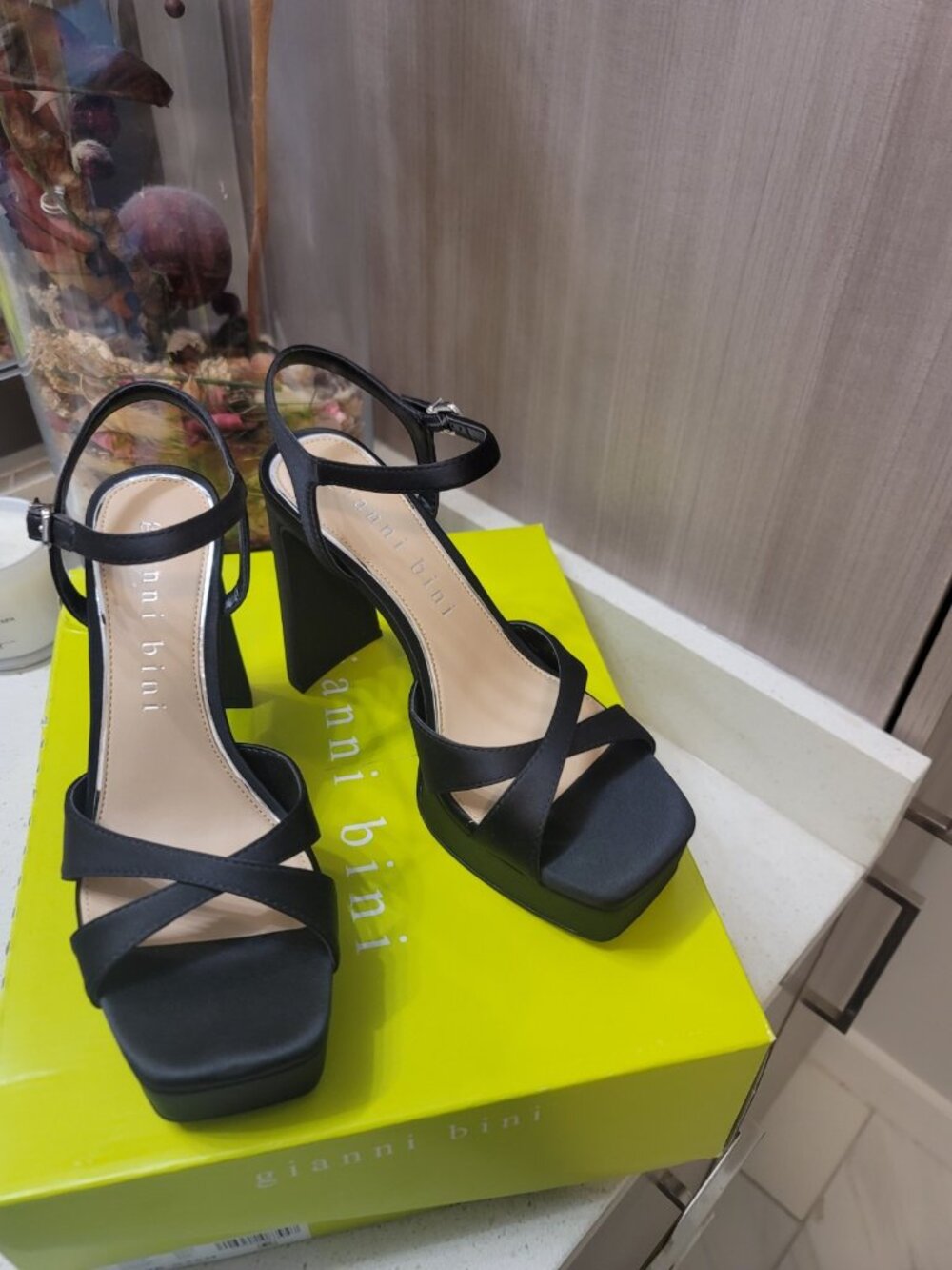 Gianni Bini Halliday Nubuck Suede Electric Platform Sandals Size 7.5 NIB Black - Picture 4 of 7